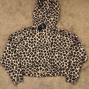NWT Abercrombie & Fitch Cropped hoodie